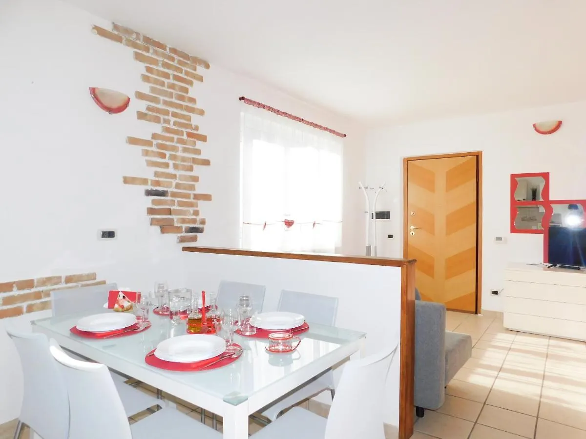 La Perla Rossa Apartment Arcola Italy