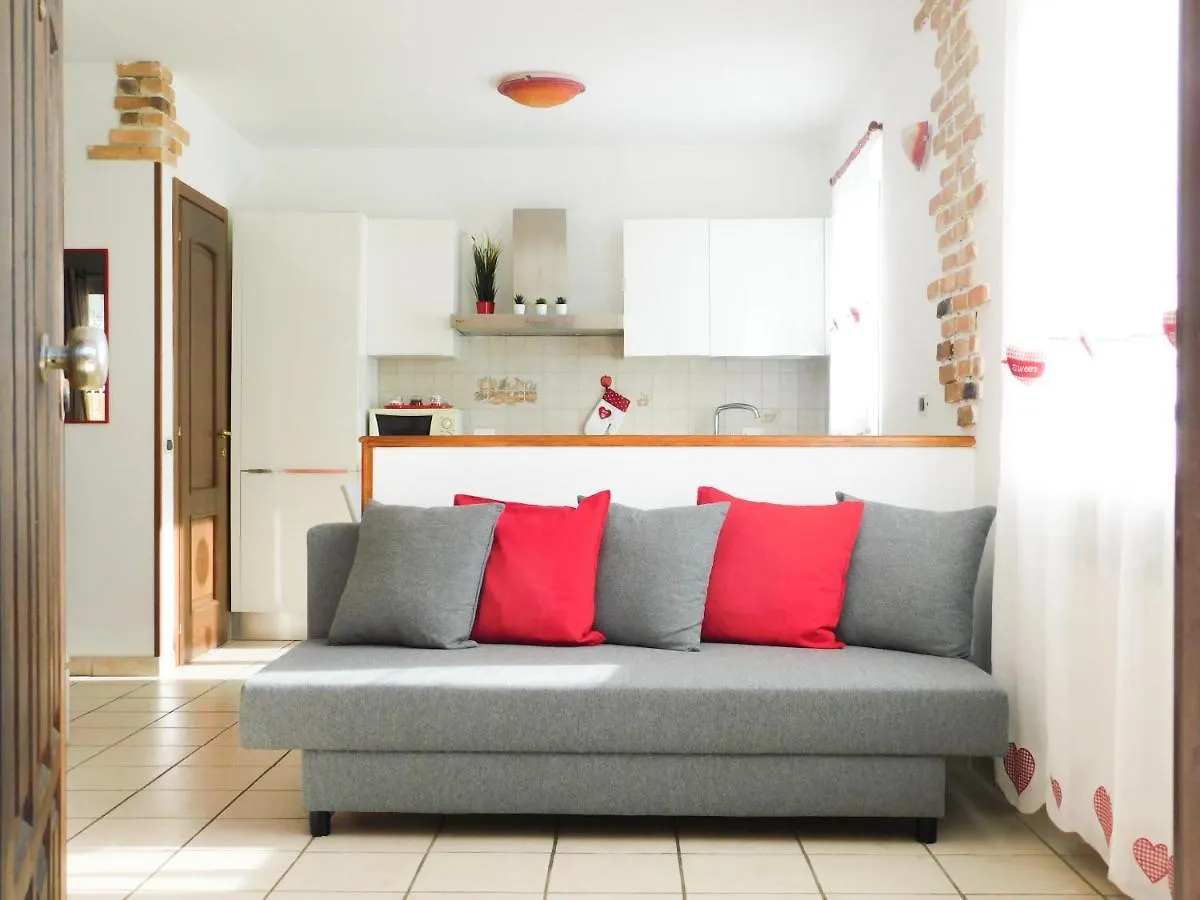 La Perla Rossa Apartment Arcola 0*,  Italy